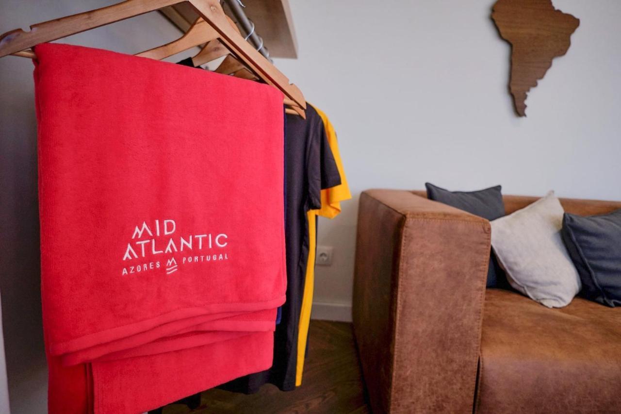 Mid-Atlantic Boutique Hostel Angra do Heroísmo Esterno foto